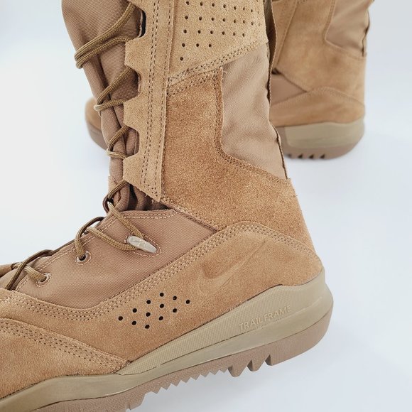 Nike SFB Field 8" Leather Tactical Boots - Picture 8 of 12